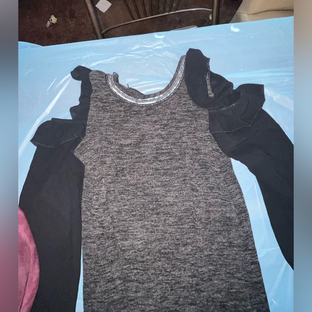 Cold Shoulder Sweater Top - Picture 2 of 6